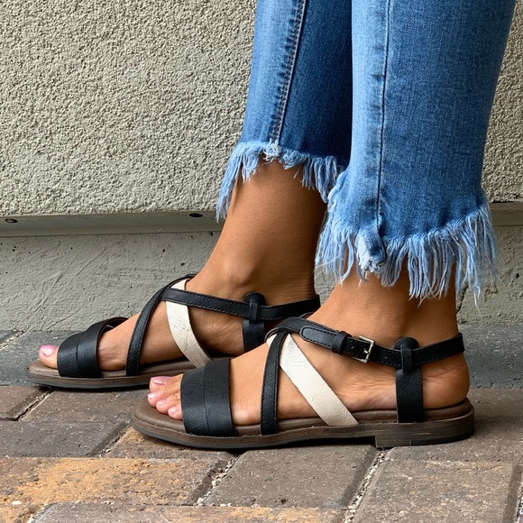 Full Grain Leather Fishermen Flatform Sandals - Picture 2 of 8